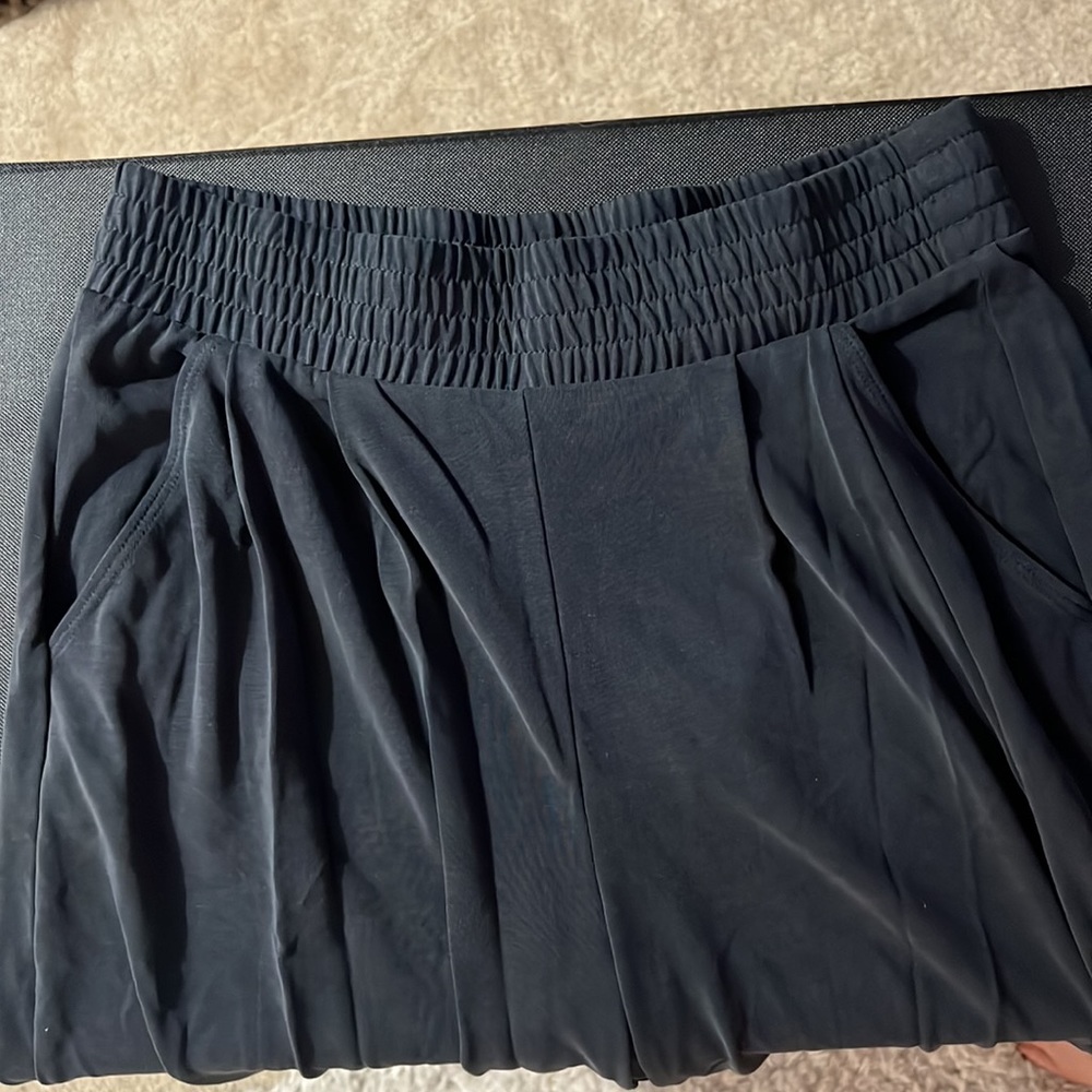 Express Joggers - Picture 3 of 5